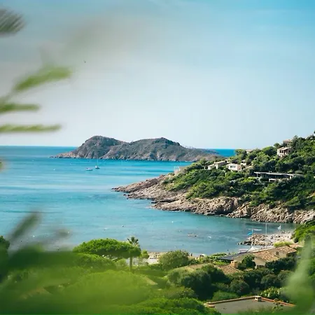 Gasmed20 - Golfe De St-tropez - Pour 6 Personnes Dans Domaine Prive Et Arbore Gassin